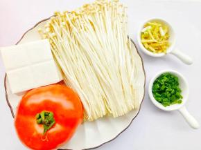 准备好所有食材。