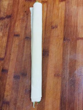 卷起来！（记得要卷紧实一点。）