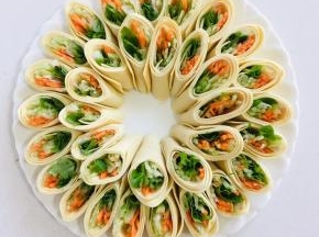 摆盘。（根据自己的喜好摆成一圈或者两圈都可以，个人觉得摆两圈更好看哦！）