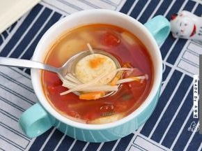 番茄金针豆腐汤成品图