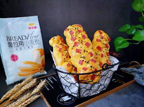香甜松软的火腿南瓜麦穗面包出炉啦～