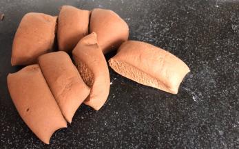 分成核桃大小的剂子