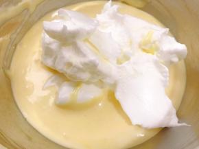 再取生涯的2分之一蛋白翻拌均匀