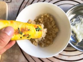 沾上肉松就可以啦