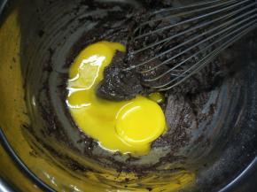 加入蛋黄
