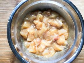 搅拌均匀，腌制半小时