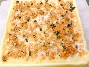 再撒上海苔肉松