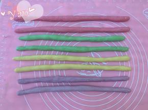 全部搓长，约30cm。