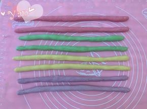 全部搓长，约30cm。