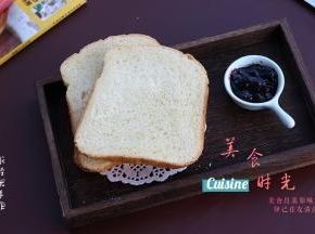 切面涂抹果酱也是不错的哟