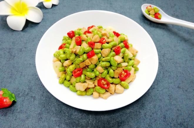 毛豆炒鸡丁