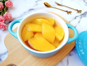 晾凉以后装入密封罐，放冰箱冷藏之后更好吃。