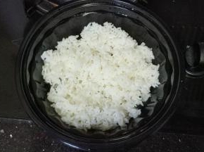 饭放底