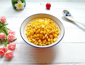 金灿灿的玉米粒。