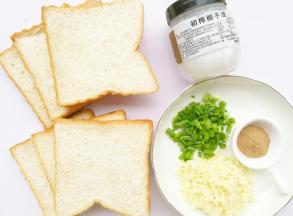 准备好所有食材。