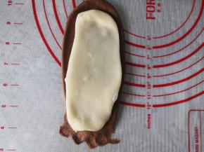 叠在一起，按薄末端