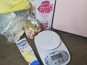 准备好全部的食材。