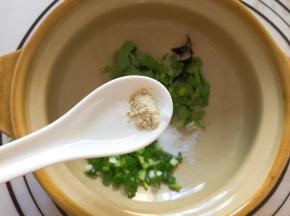 少许胡椒粉