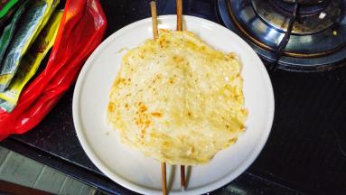 依次做好放盘子里