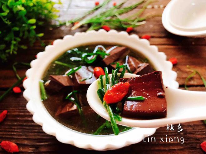 韭菜猪血汤