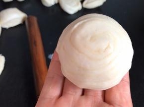 翻个面就好了，同时200度预热烤箱10分钟