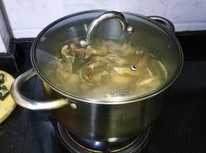 盖上盖子大火煲10分钟