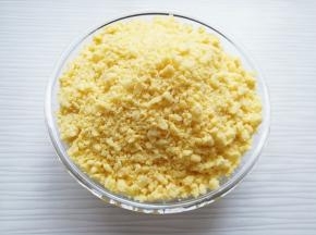 这是压好的绿豆蓉，这样其实就可以炒了。