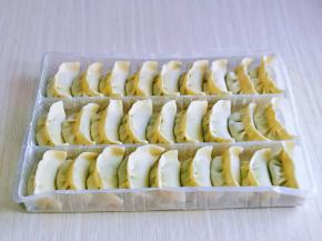 依次包完，我包的比较多，吃不完可以速冻，想吃的时候，取出来煮，特别方便。