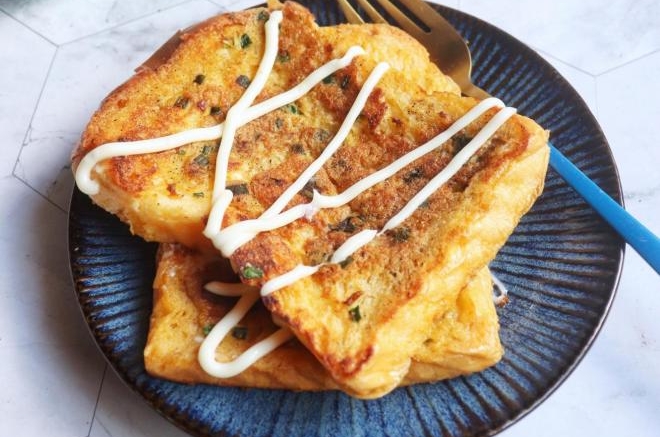 葱香鸡蛋吐司片
