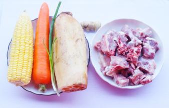 准备好所有食材。