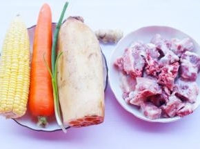准备好所有食材。