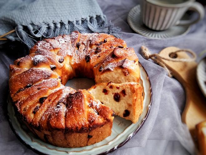 香甜炼乳蔓越莓手撕面包