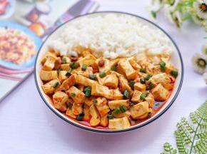 盖上豆腐。