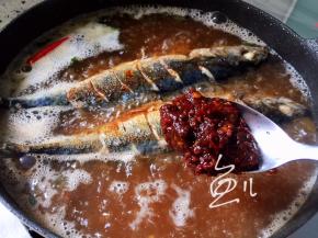 放入自制辣椒酱