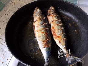 一面煎好后翻面