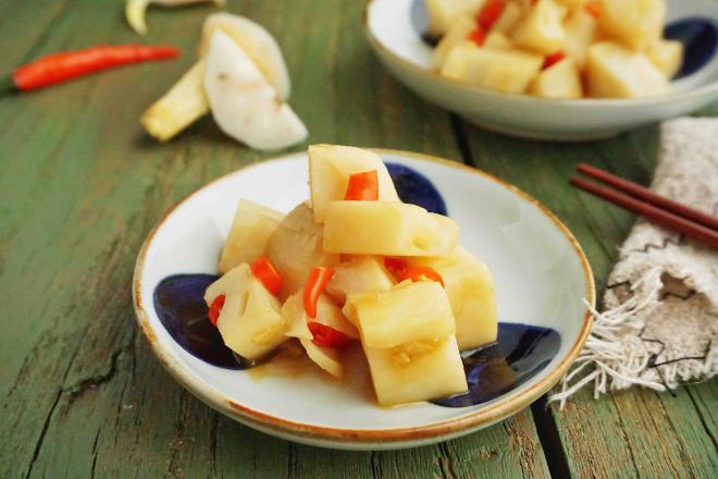 秋季润燥蚝油炝藕丁