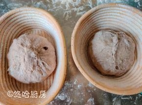面团也可以放入藤篮中进行二次发酵。