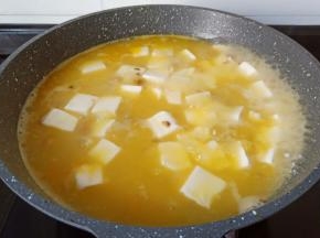 开大火煮开，煮至10分钟。