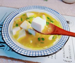 豆腐滑嫩可口。