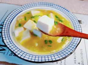 豆腐滑嫩可口。
