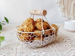 椰香飘满整个屋子，酥酥脆脆实在是太美味了！