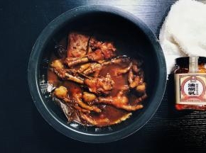 每一次做这款卤肉，一大煲都可以秒光盘

