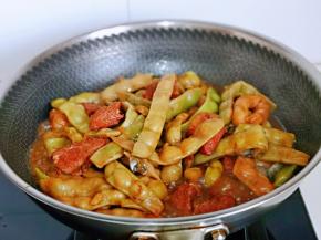 20分钟后大火收汤即可，留一点汤汁更好吃。