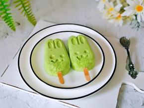 取出模具脱模。