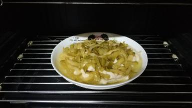 时间到戴上隔热手套拿出