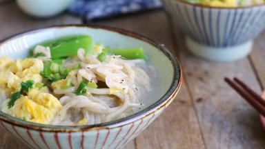 热气腾腾的面条