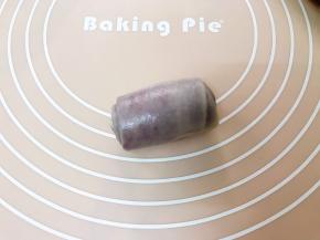 从上往下卷起，要卷紧一点