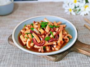 盛出装盘，即可食用。