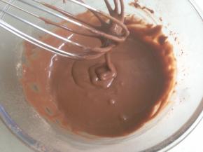 拌好的蛋黄糊状态