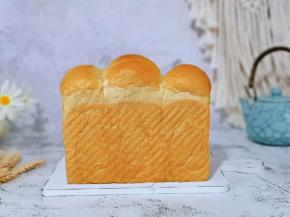 咖啡香面包，入口软糯蓬松，麦香浓郁。